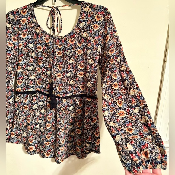 Women’s Knox Rose Multicolor Floral Tie Back Blouse with Tassels Sz XS Oversized - Picture 11 of 16